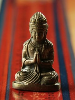 ミニ仏像 弘法大師（立像） - 香老舗 高野山大師堂